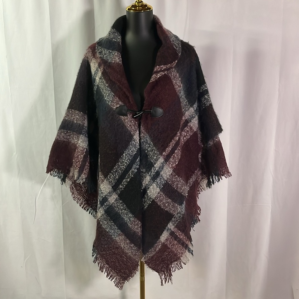 NWT Altare Navy & Wine Red Plaid Toggle Button Fringe Poncho